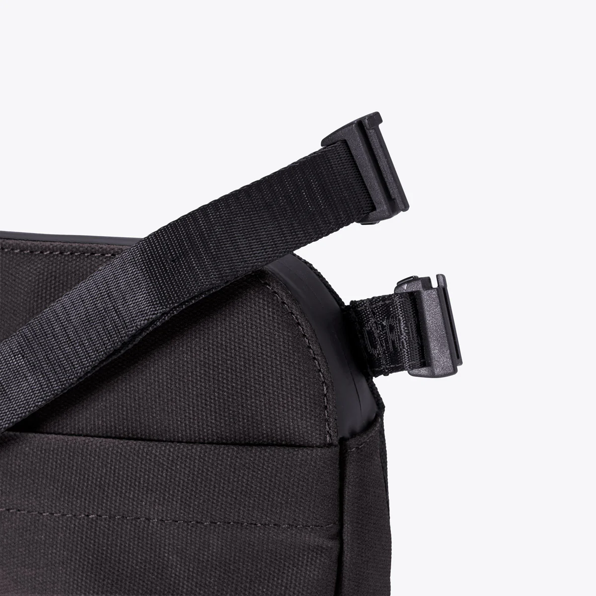 Melvin Medium Bag - Image 4
