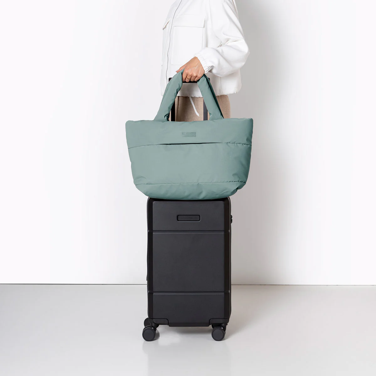 Olivia Medium Bag - Image 13