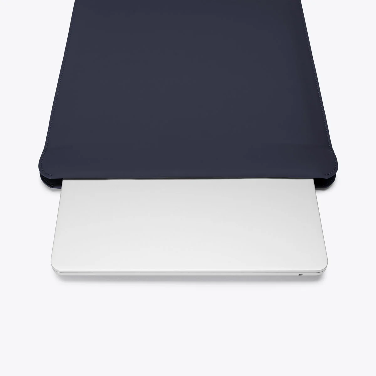 Sora Medium Laptop Sleeve - Image 4