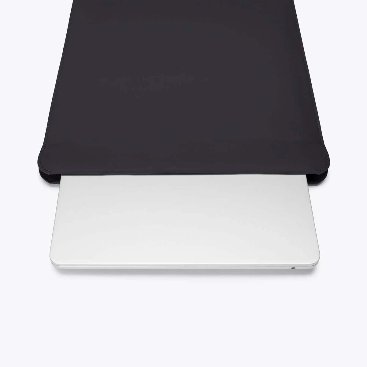 Sora Mini Laptop Sleeve - Image 4